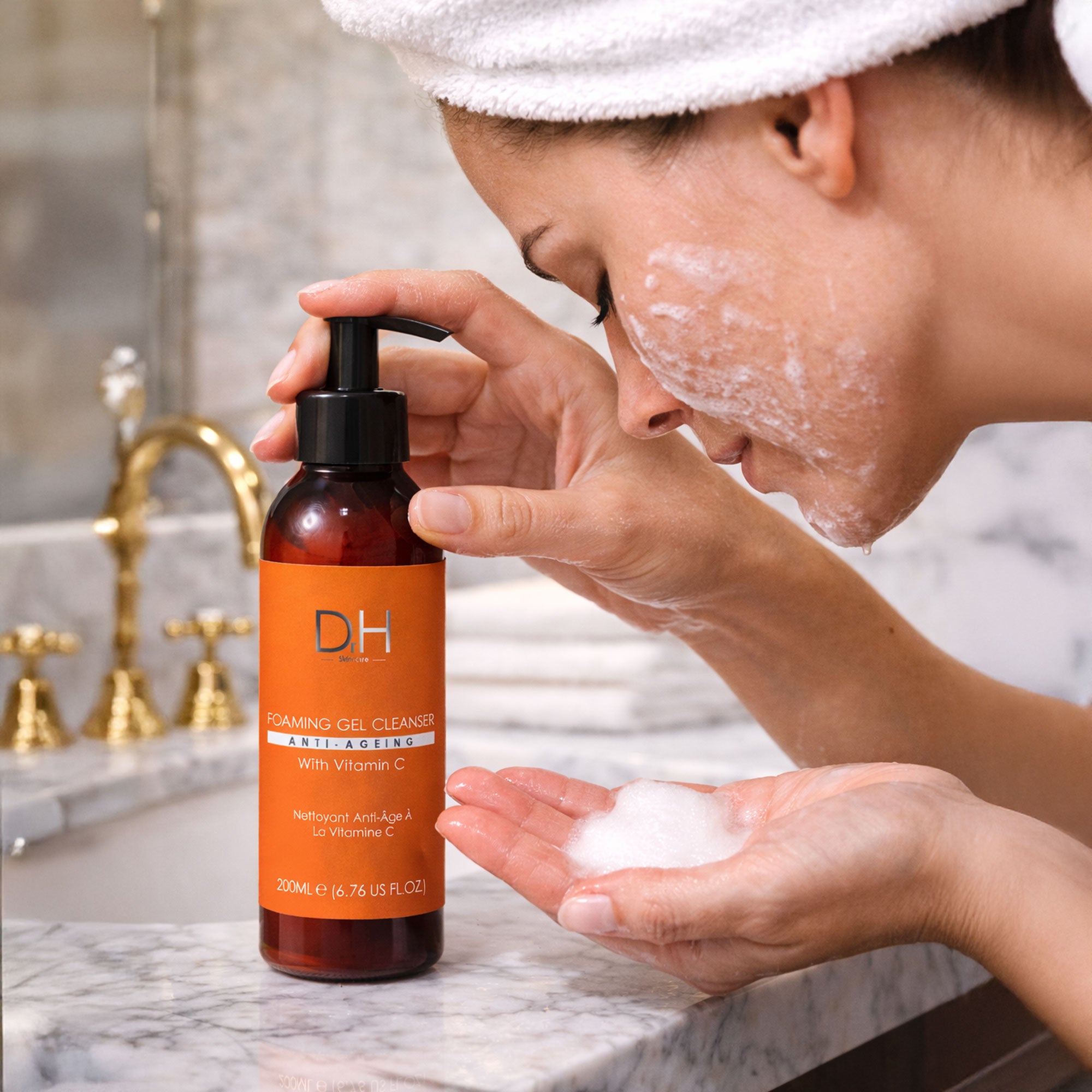 Dr H Anti-Ageing Foaming Gel Cleanser with Vitamin C 200ml