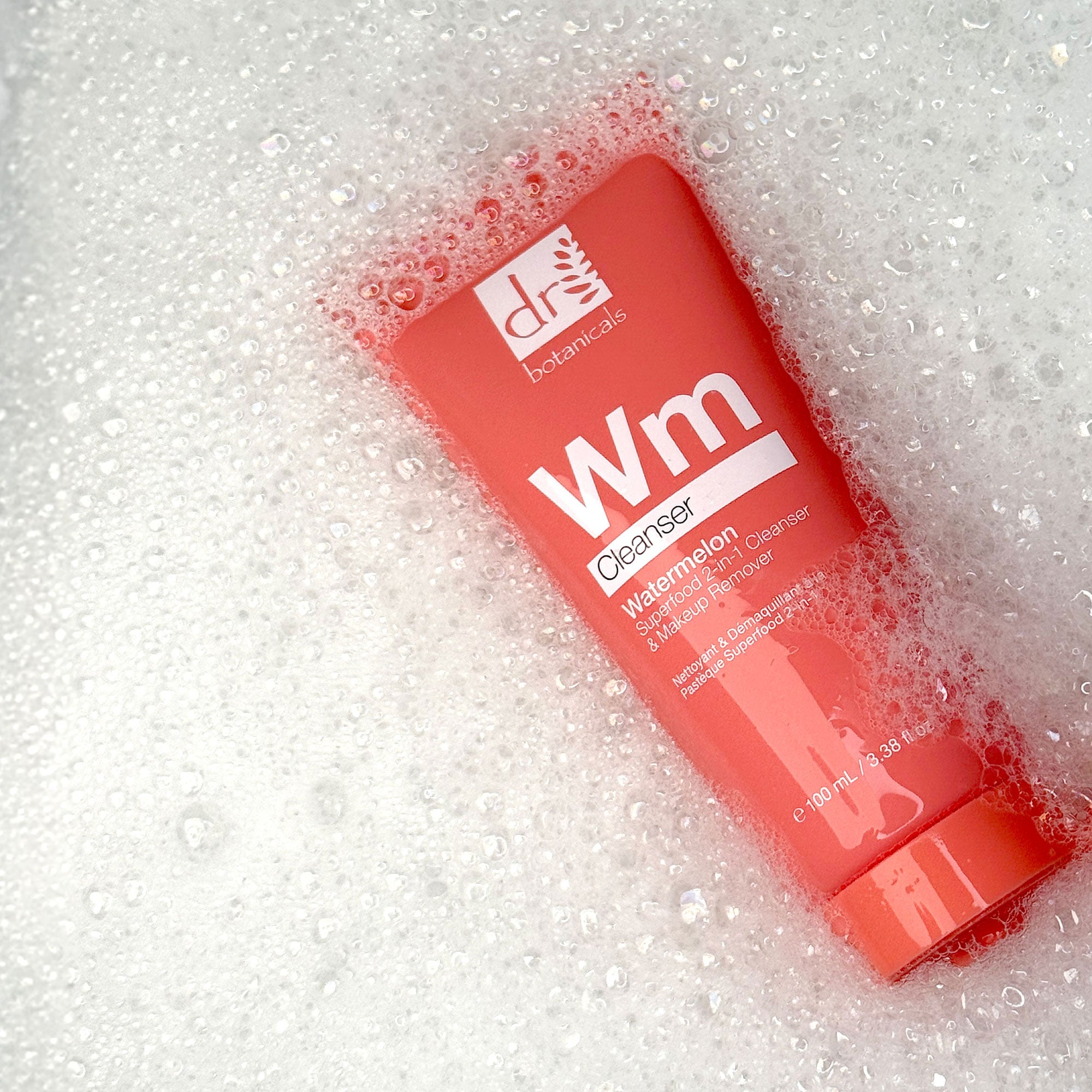 Nettoyant et démaquillant 2 en 1 à la pastèque, superaliment, 100 ml, à base d'acide glycolique, d'acide salicylique et d'acide lactique.