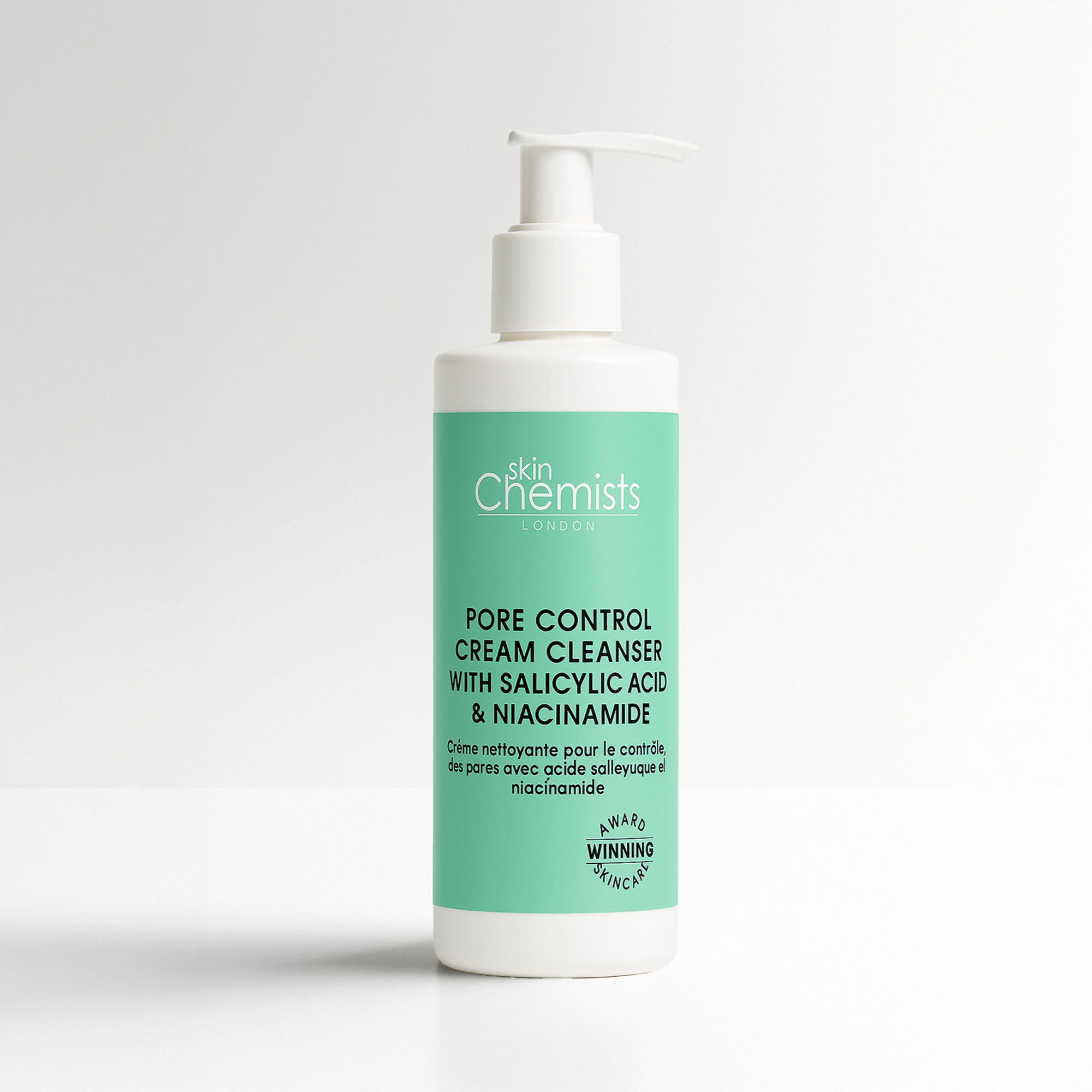 Crème nettoyante pour le contrôle des pores à l'acide salicylique et à la niacinamide 200 ml