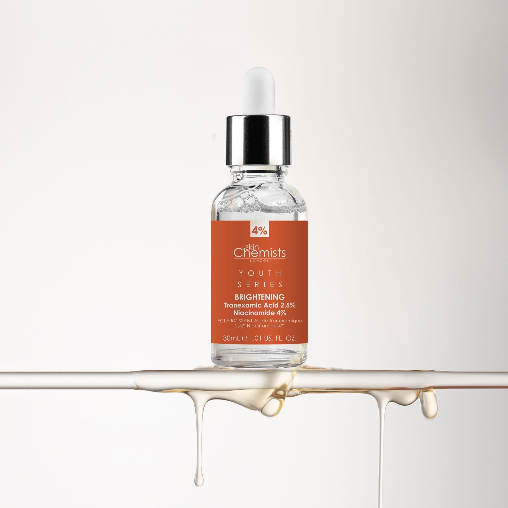 Sérum éclaircissant Youth Series à l'acide tranexamique 2,5 % et à la niacinamide 4 % (30 ml)