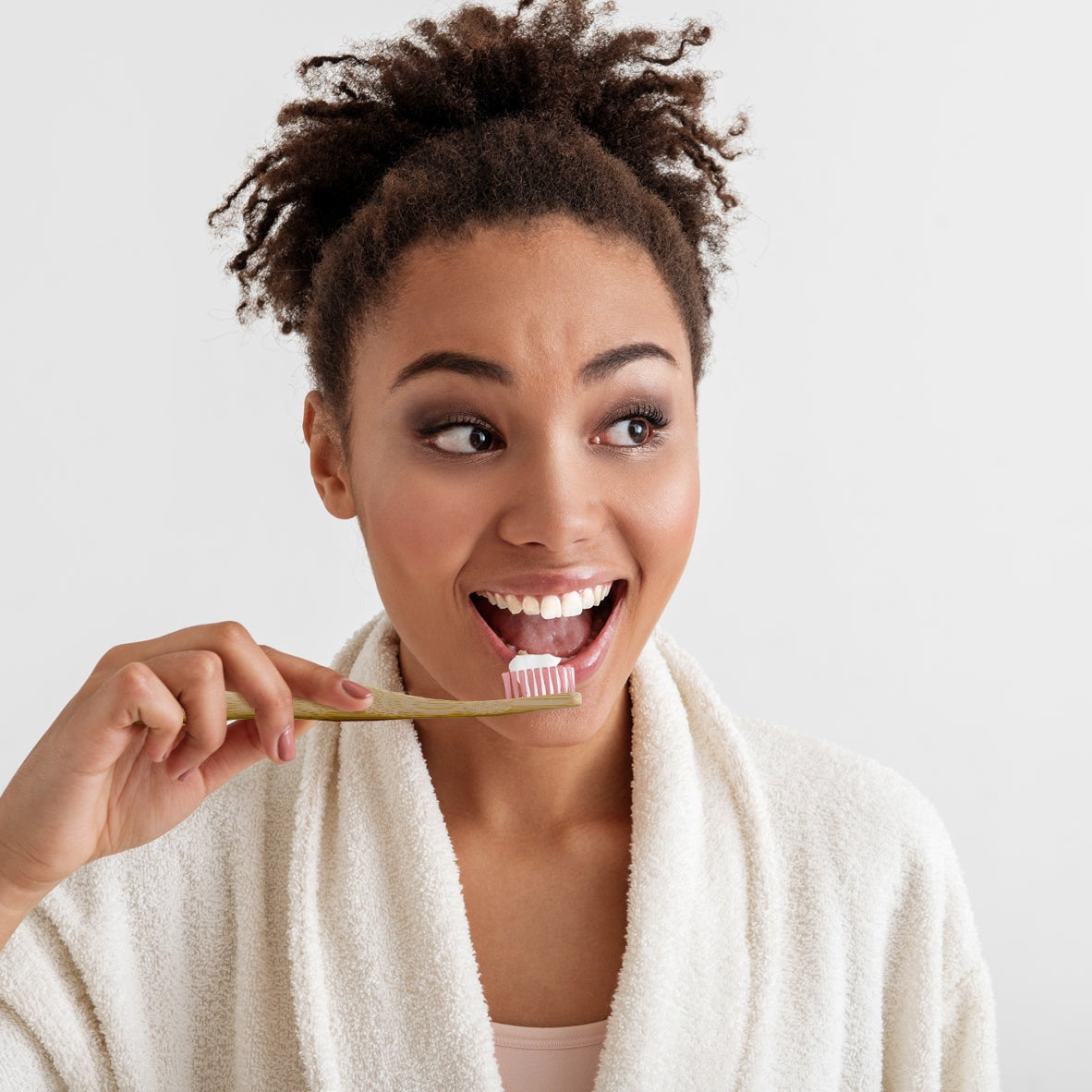 Brosse à dents en bambou rose, lot de 2, offre économique