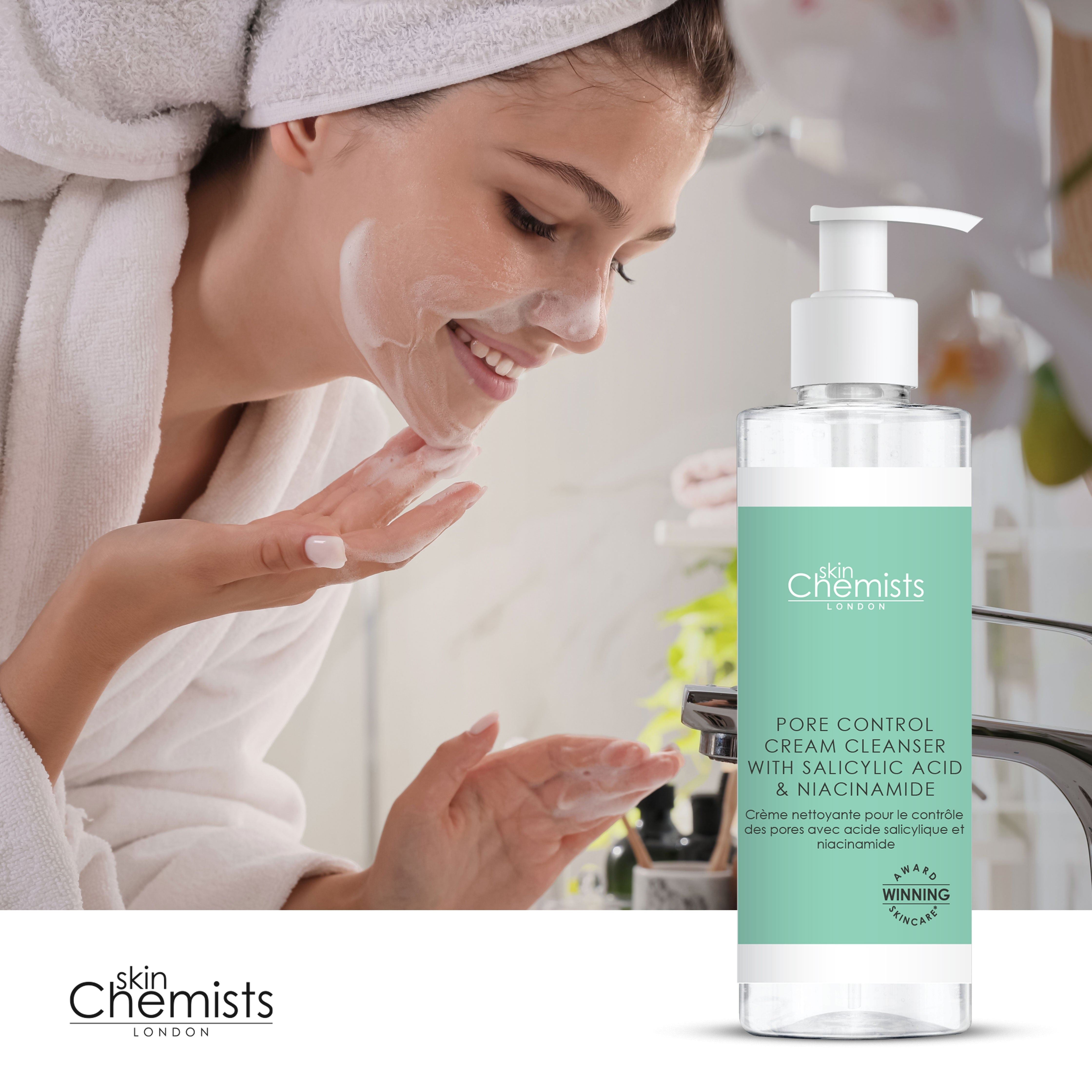 Crème nettoyante pour le contrôle des pores à l'acide salicylique et à la niacinamide 200 ml