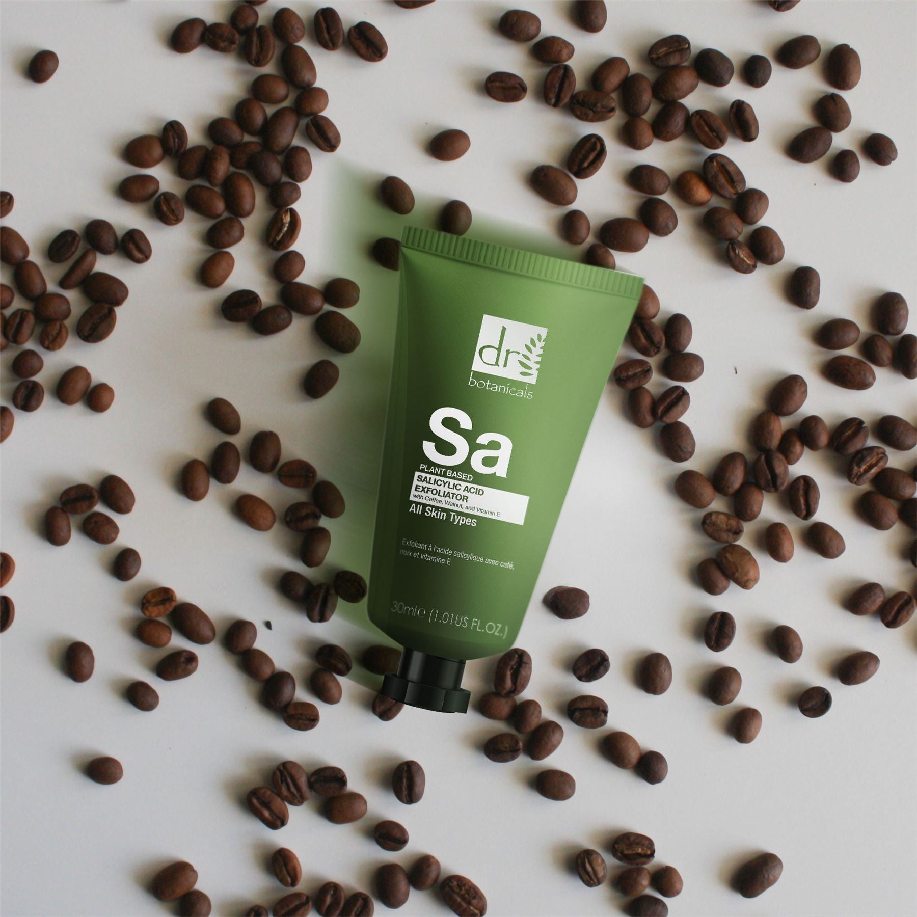 Exfoliant à l'acide salicylique avec café, noix et vitamine E 30 ml